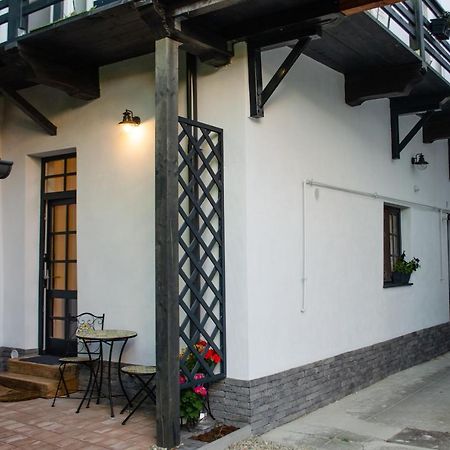 Apartament 42.2 Bistriţa Esterno foto