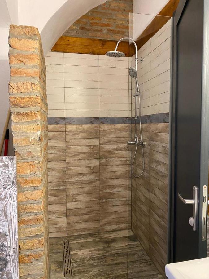 Apartament 42.2 Bistriţa Esterno foto